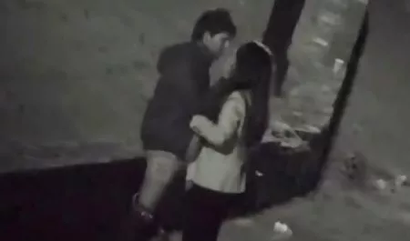 یک مرد نازک با جدیت لعنتی یک عوضی چاق می کند گروه سکسی در سروش