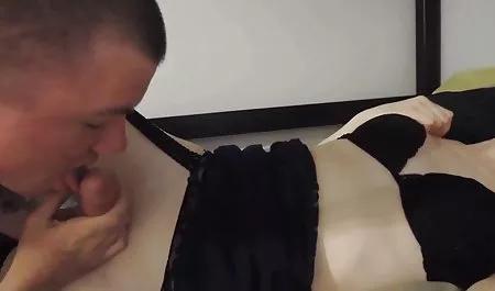 مرد در طبیعت سوپر گروه شهوانی کاملا بلوند می کند