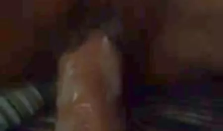 زوج متاهل لینک چت سکسی می خواستند جوانان را در رختخواب سنگ بزنند