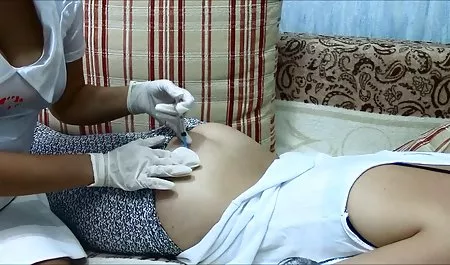 چطور یک بلوند برای تاکسی سوار شد گروه سکسی در موبوگرام